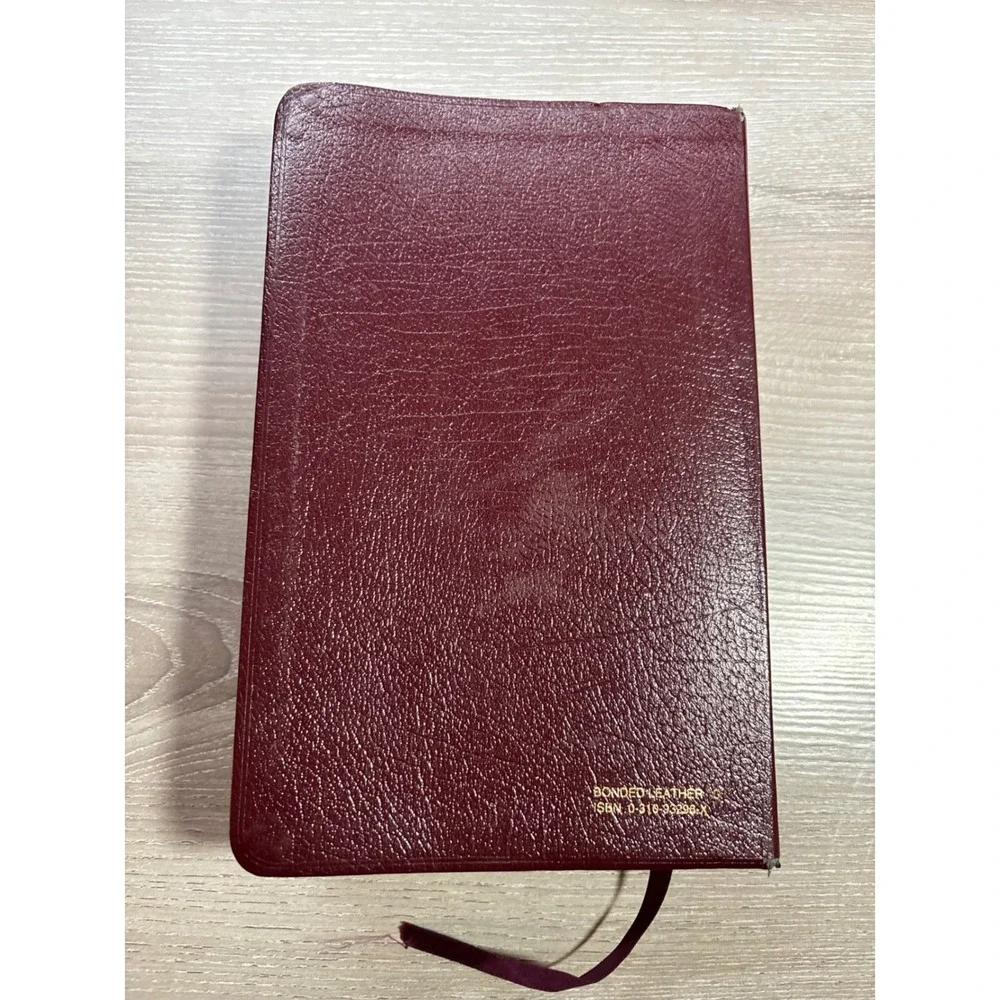 Zondervan KJV Holy Bible Giant Print Classic Reference Red Letter Bonded Leather